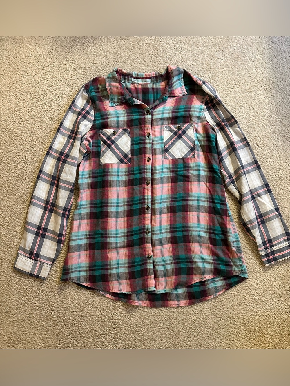 Maurice’s women’s plaid button up shirt pink teal, long sleeves, chest pocket XL